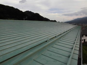 【諏訪市】神戸公民館 屋根塗装工事 施工前