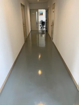 【諏訪市】 永由会計床ワックス 施工前