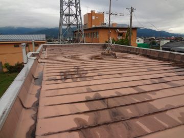 【駒ヶ根市】コンフォートN 屋根塗装工事 施工前